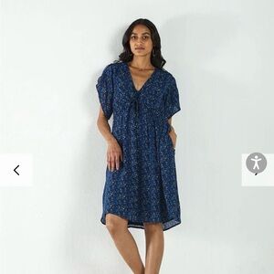 Reistor‎ Dress Sz XL Blue Floral Shrt Sleeve V-Neck Shift Modest Prairie Lined